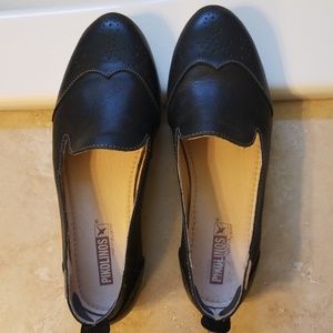 Pikolinos flats/loafers. NWOT.